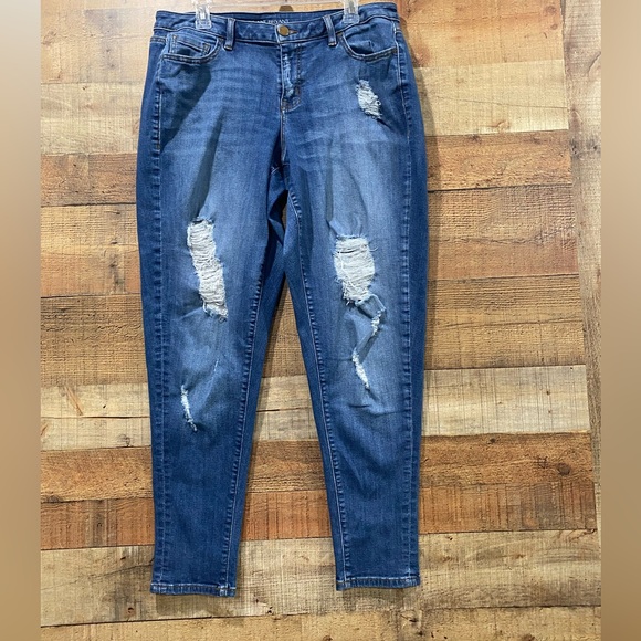 Lane Bryant Women’s Boyfriend Jeans Size 16 - Picture 1 of 5